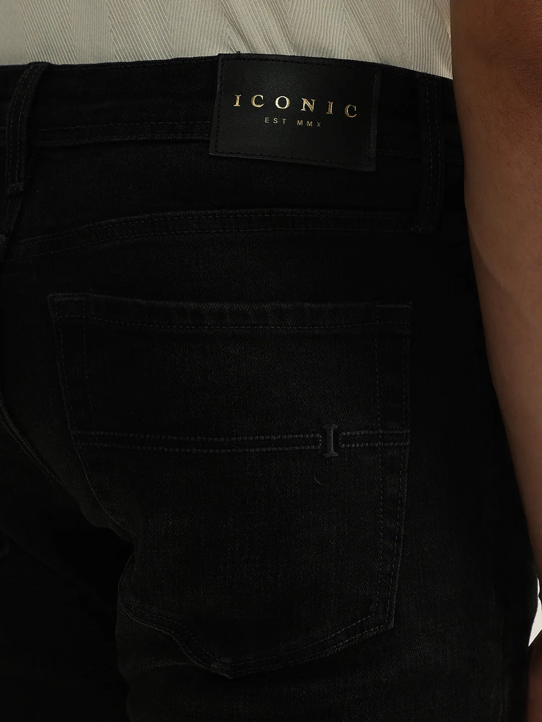 Iconic Men Black Solid Skinny Fit Mid-Rise Jeans