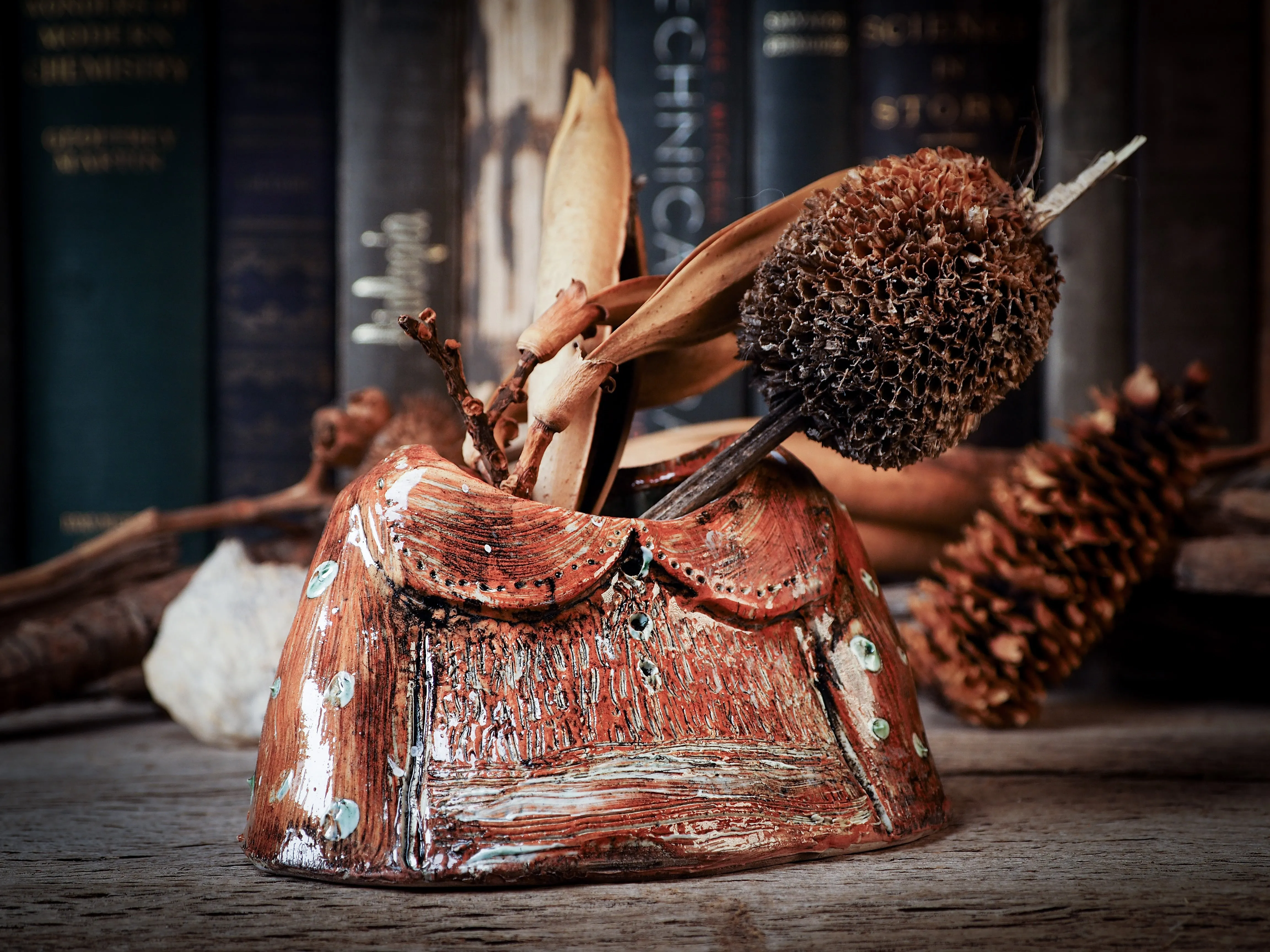 THE SEAMSTRESS LEGACY No. 006 - CERAMIC CONTAINER