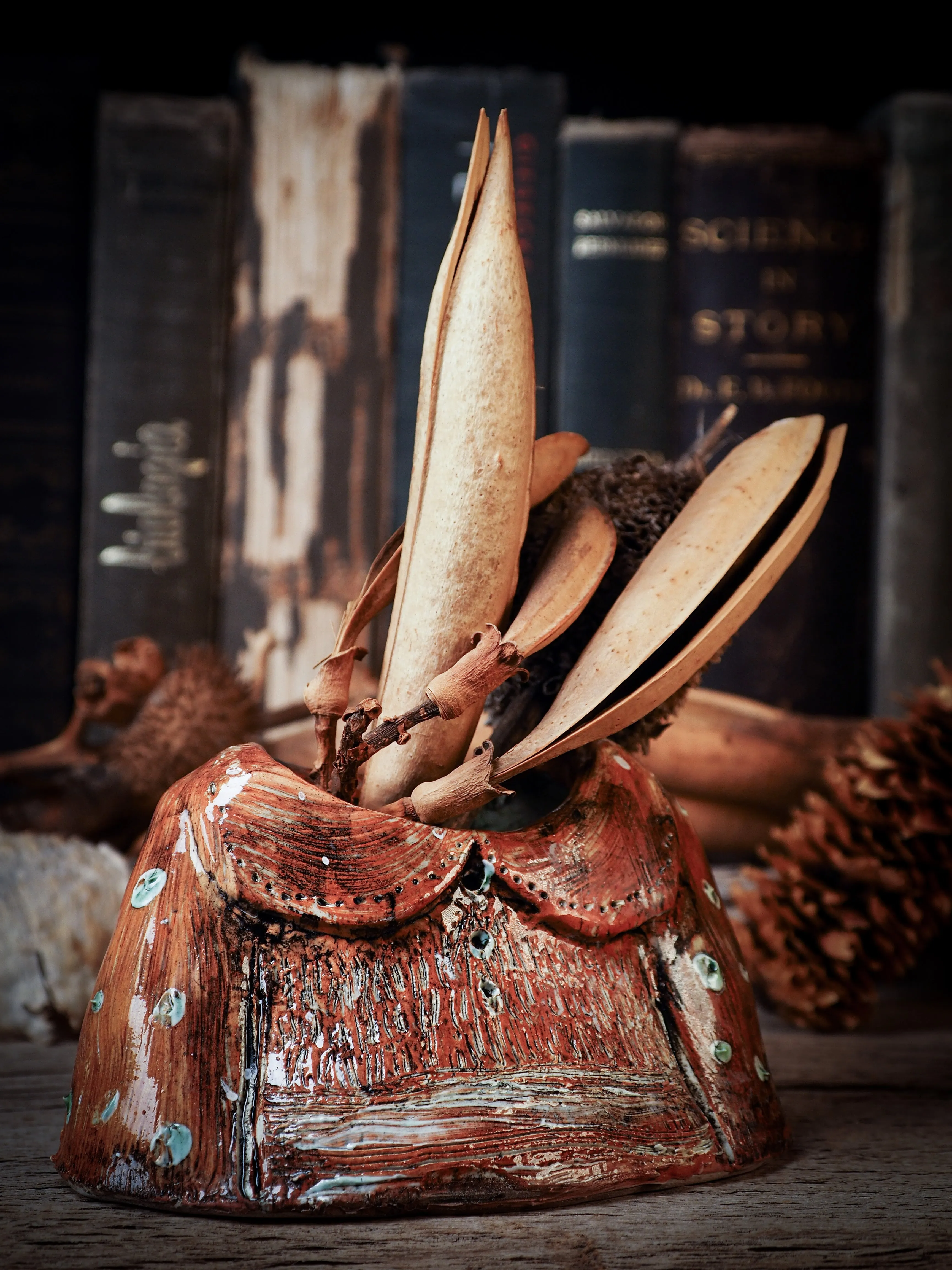 THE SEAMSTRESS LEGACY No. 006 - CERAMIC CONTAINER